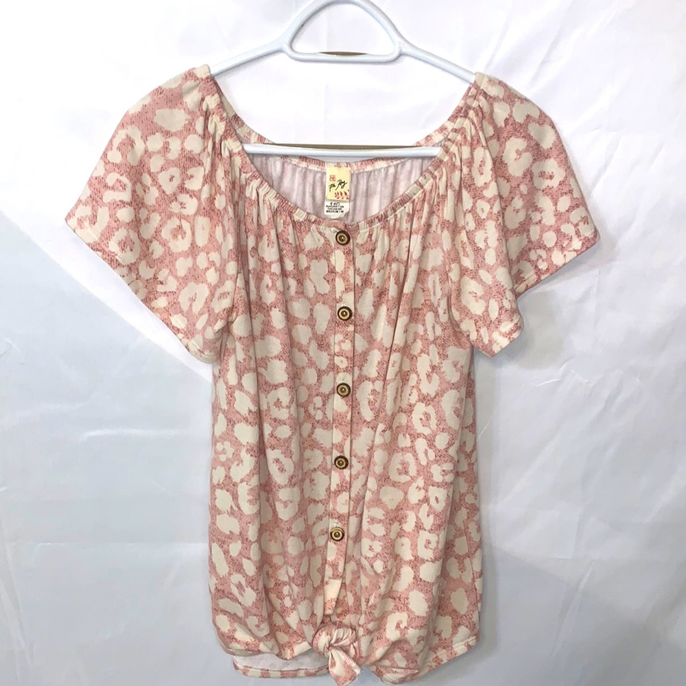 7th Ray Peach Button Up Top Flutter Sleeves‎ size Med